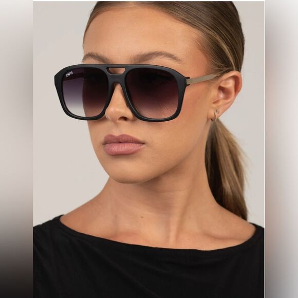 Otra  Eyewear Reina Matte Black smoke Oversized aviator style black sunglasses - Picture 1 of 9